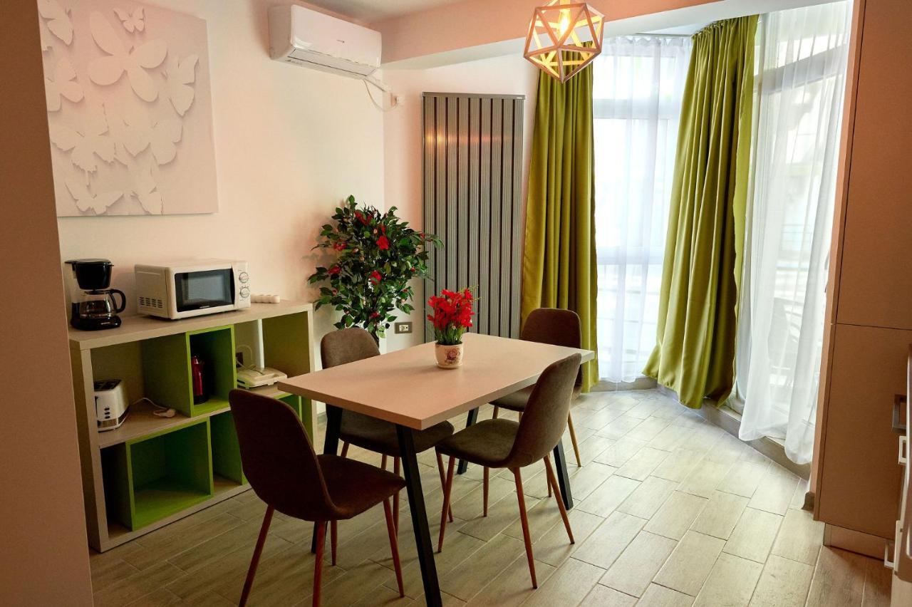 Orizont Sea View Apartment- Spa N Pools Beach Resort Mamaia Kültér fotó